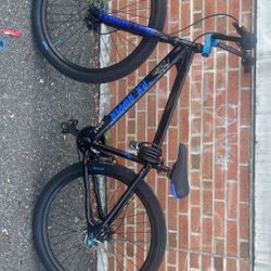 900$ Negotiable HMU pk Ripper Nothing Wrong With It Couple Months Old HMU