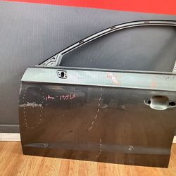 2015 2016 2017 2018 AUDI A3 E- TRON LEFT FRONT DOOR OEM