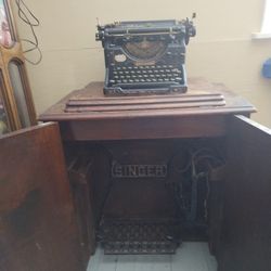 1925 Singers Footpedal Sewing Machine, Underwood Type Writer Needs Minor Work