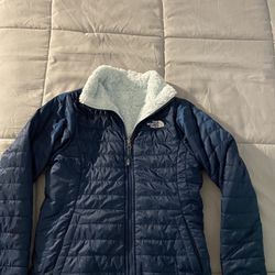 North Face Jacket Girls Size L.14