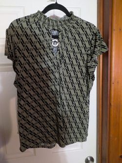 Woman's blouse