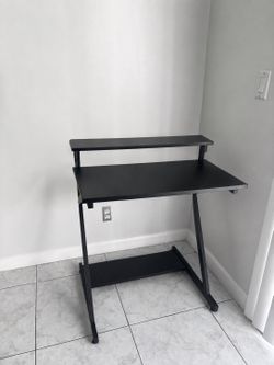 Almost new computer desk