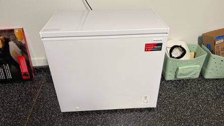 Frigidaire garage ready 7 cu ft chest freezer