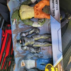 Batman 12in Figurine