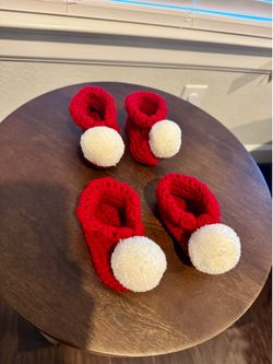Christmas baby booties