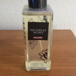 *Victoria's Secret* Wicked Fragrance Mist (8.4oz)