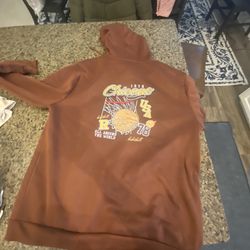 VINTAGE BASEKTBALL HOODIE SIZE XLARGE