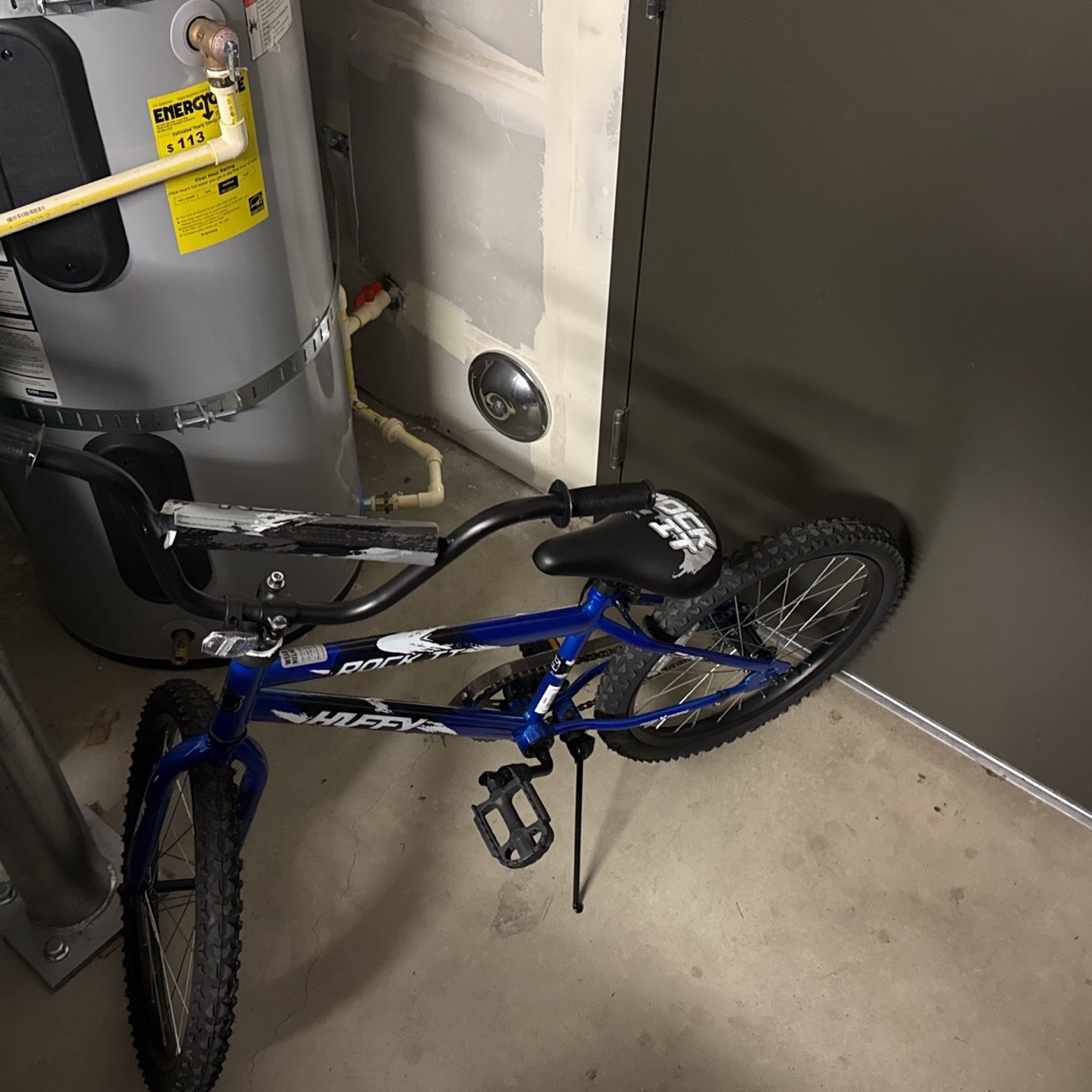 Huffy Rock It 20inch Kids Bike - Blue Color - Mint Condition Like New