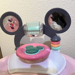 Minnie Mouse Walker