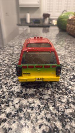 mattel jurassic park  car