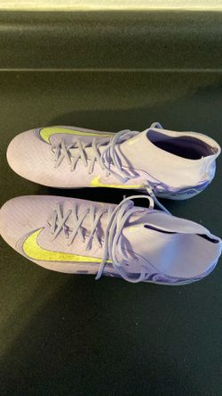 Nike Academy  Soccer Cleats
