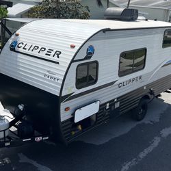 2023 22Ft. Coachmen Clipper Travel Trailer RV Camper. 