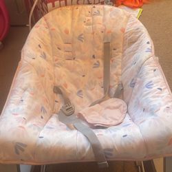 Baby Chair, Pillow & Bath 