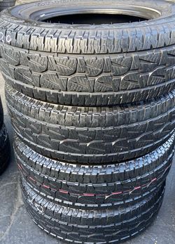 4 Llantas Usadas Bridgestone Dueler AT 255/70/18 $220 las 4