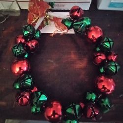 361 Metal Bell Wreath