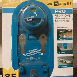 Picture frame hanging kit