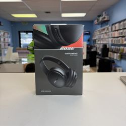 Bose QuietComfort Wireless Noise Cancelling Over the Ear Headphones  Black NEW