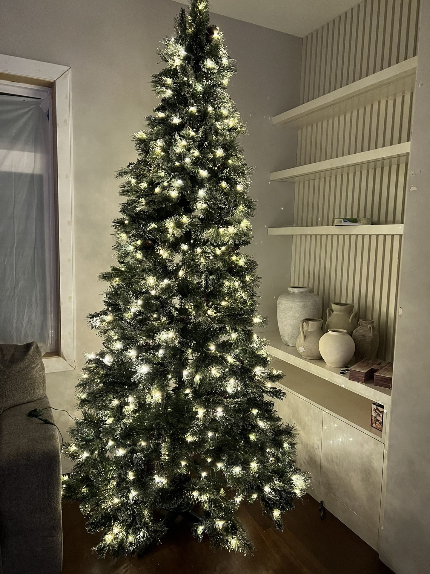 Beautiful Sparkling Christmas Tree, All Lights Works Perfectly