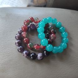Bracelets 