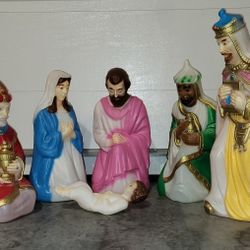 Nativity 6 Piece Set 1970s Blow Mold