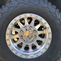 Method wheels and tires 8 Lug