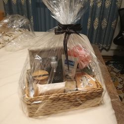 Beautiful Gift Basket 