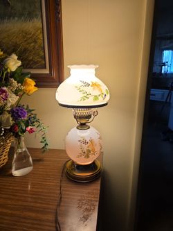 Gone with the wind style Vintage hurricane lamp