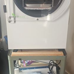 Harvest Right FREEZE DRYER w/ Cart