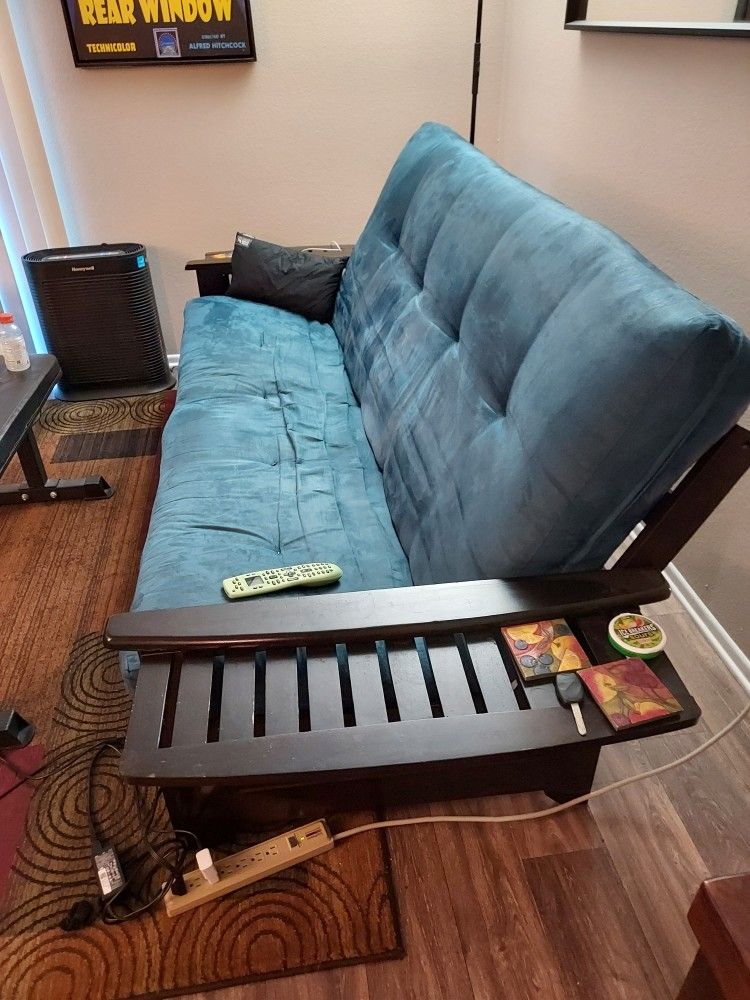 Kodiak Futon