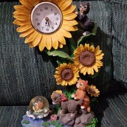 SUNFLOWER CLOCK  WITH ANIMALS 