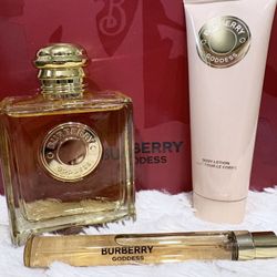 Burberry Goddess Perfume Set