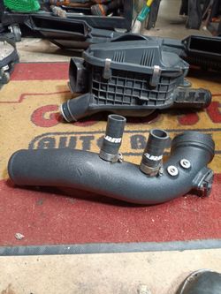 2010 BMW 335I Airbox And Components