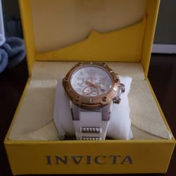 INVICTA MOTHER of PEARL Dial-GOLD Chronograph Model NO22513