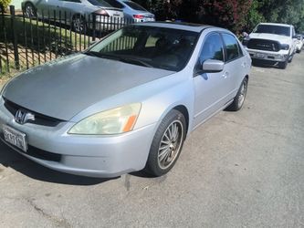 04' Honda Accord V6 (Clean Title)