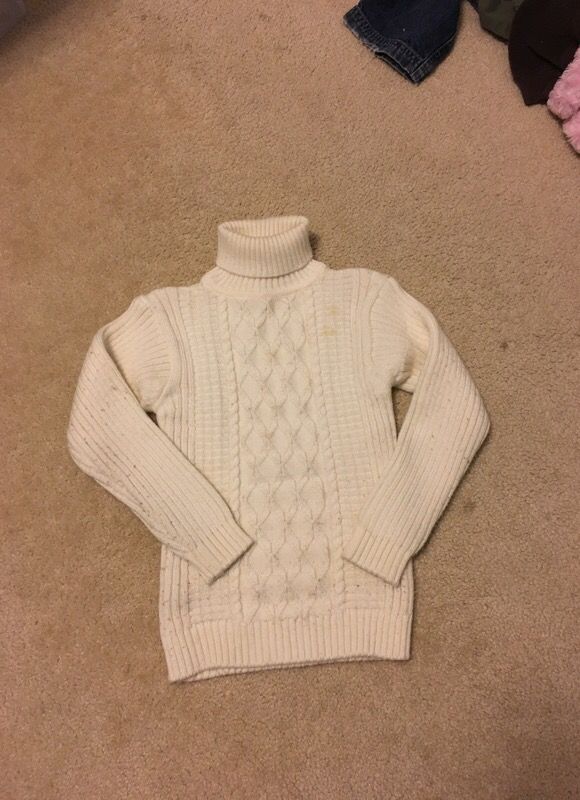 Turtle neck sweater
