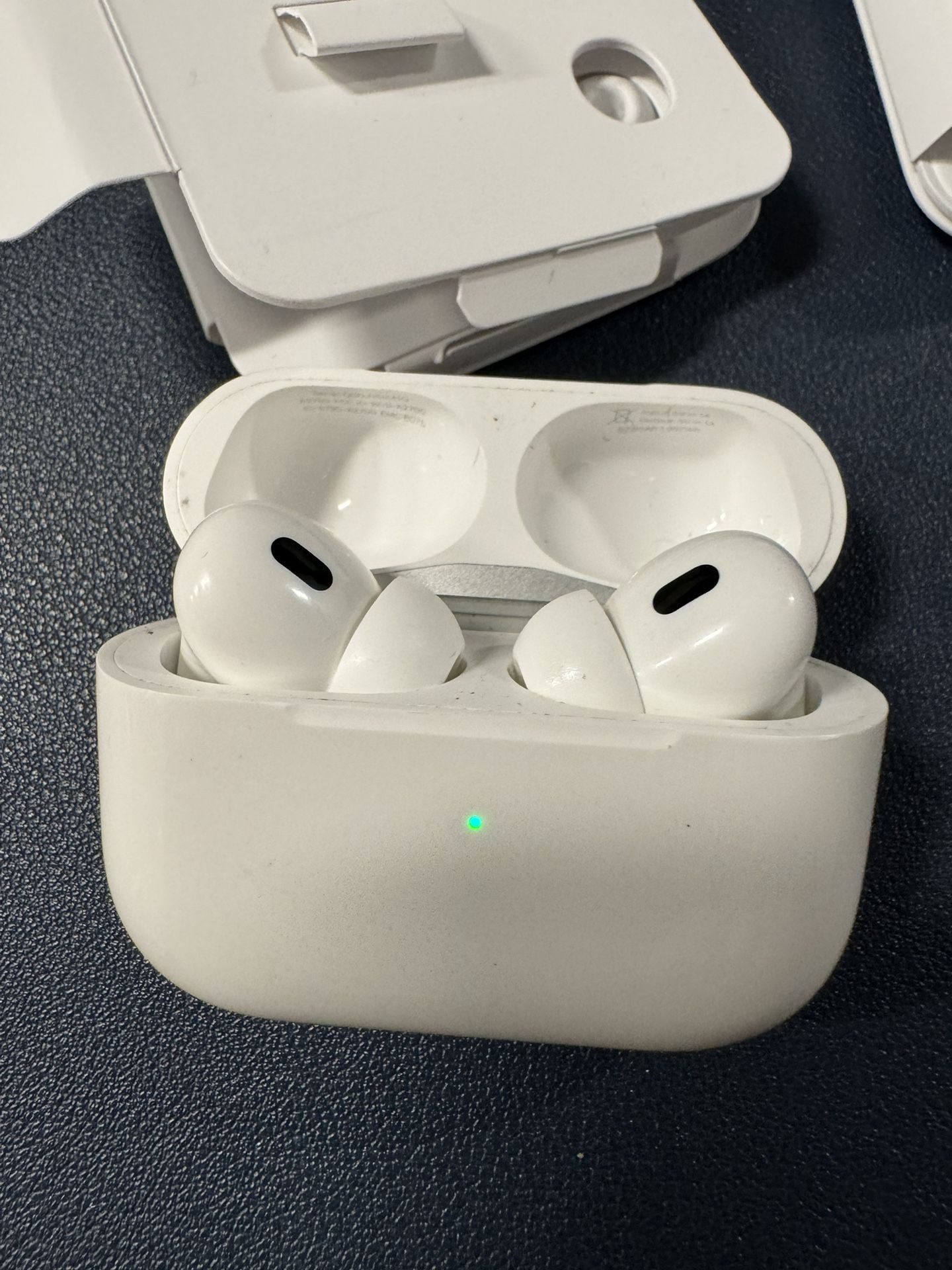 Airpods Pro Second Generation 2nd Condition Original Box New Buds