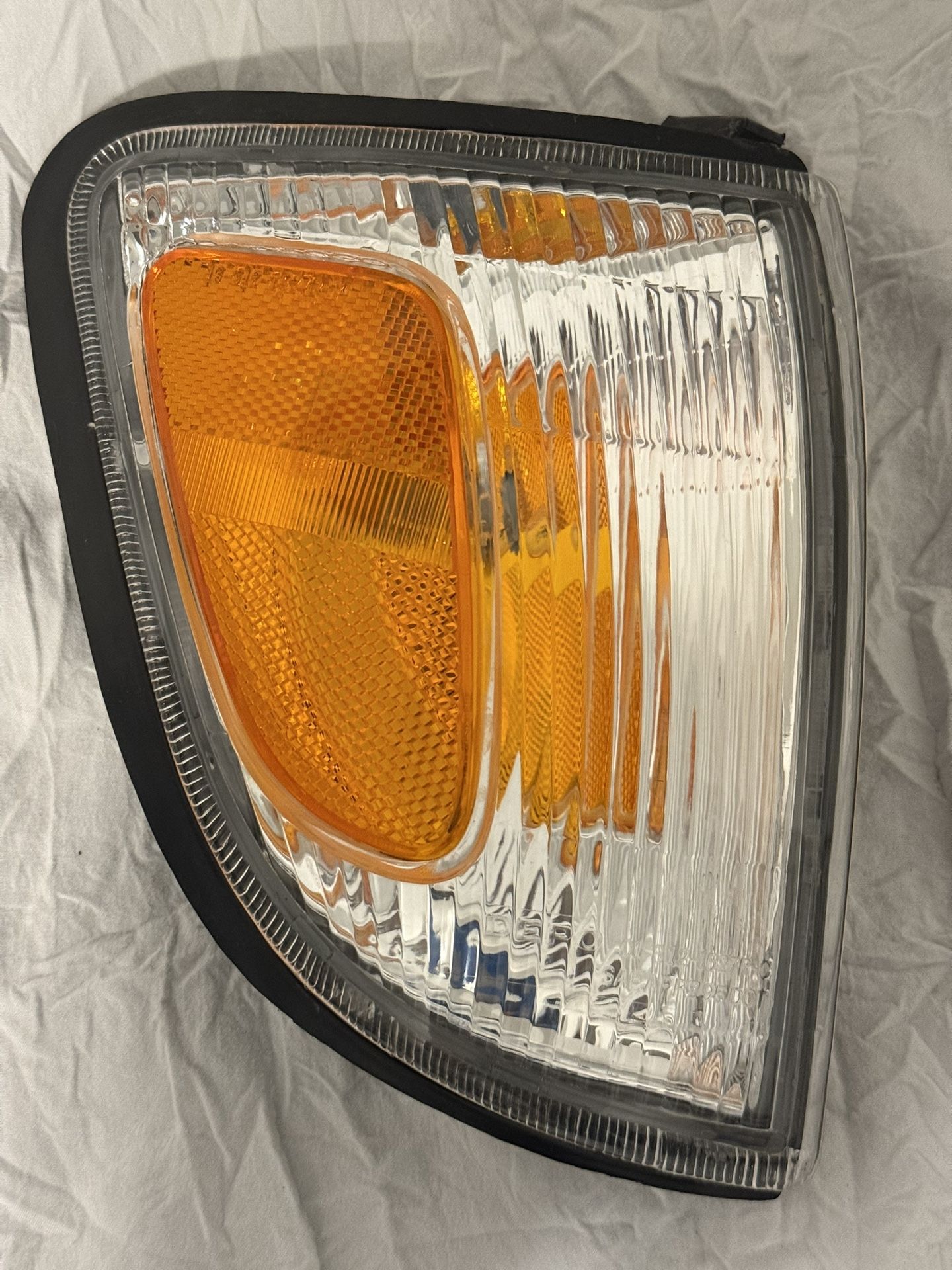 1997 Toyota Tacoma Passenger Side Marker Light Assembly