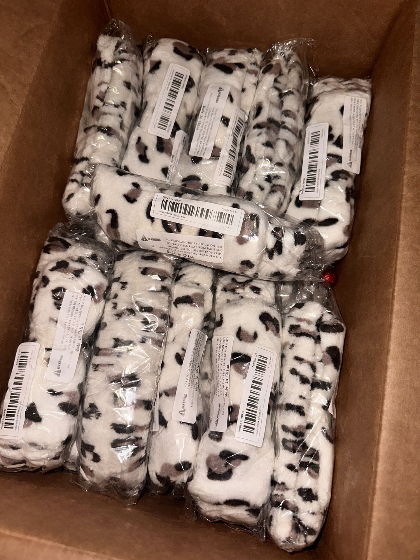 MILKY WHITE LEOPARD SKINCARE HEADBAND 