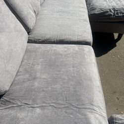 4 Piece Sectional Sofa - Only used 30 days