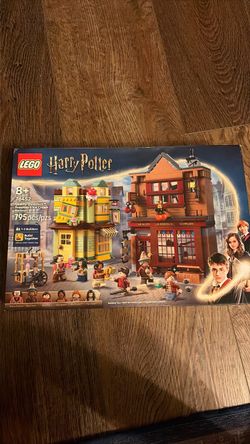 Lego Harry Potter quality quidditch supplies and ice cream parlor