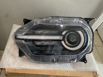 2020-2023 ford bronco sport left headlight
