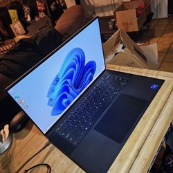 Dell XPS Gaming PC Intel i7-11800HCPU 32GB Ram 1TB SSD GPU: NVIDIA RTX 3050