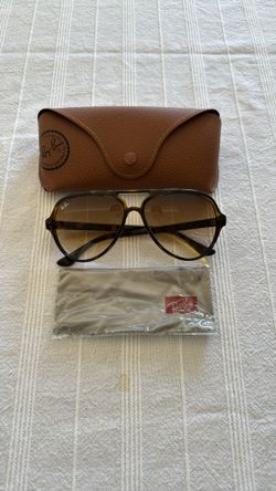 Ray-Ban Women’s Cats 5000