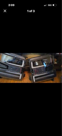 2019 to 2022 Chevy Silverado 1500 headlights