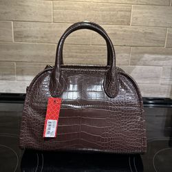 Kelly and Katie Mindy Satchel