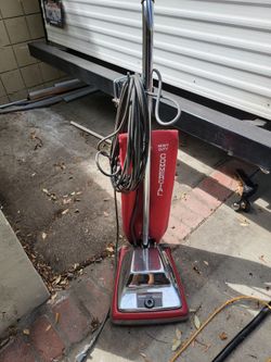 commercial vacuum  sanitaire