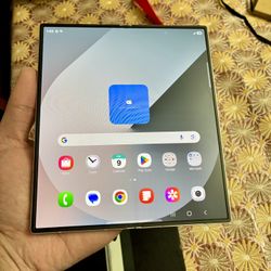 Samsung Galaxy Z Fold 6 256GB Unlocked