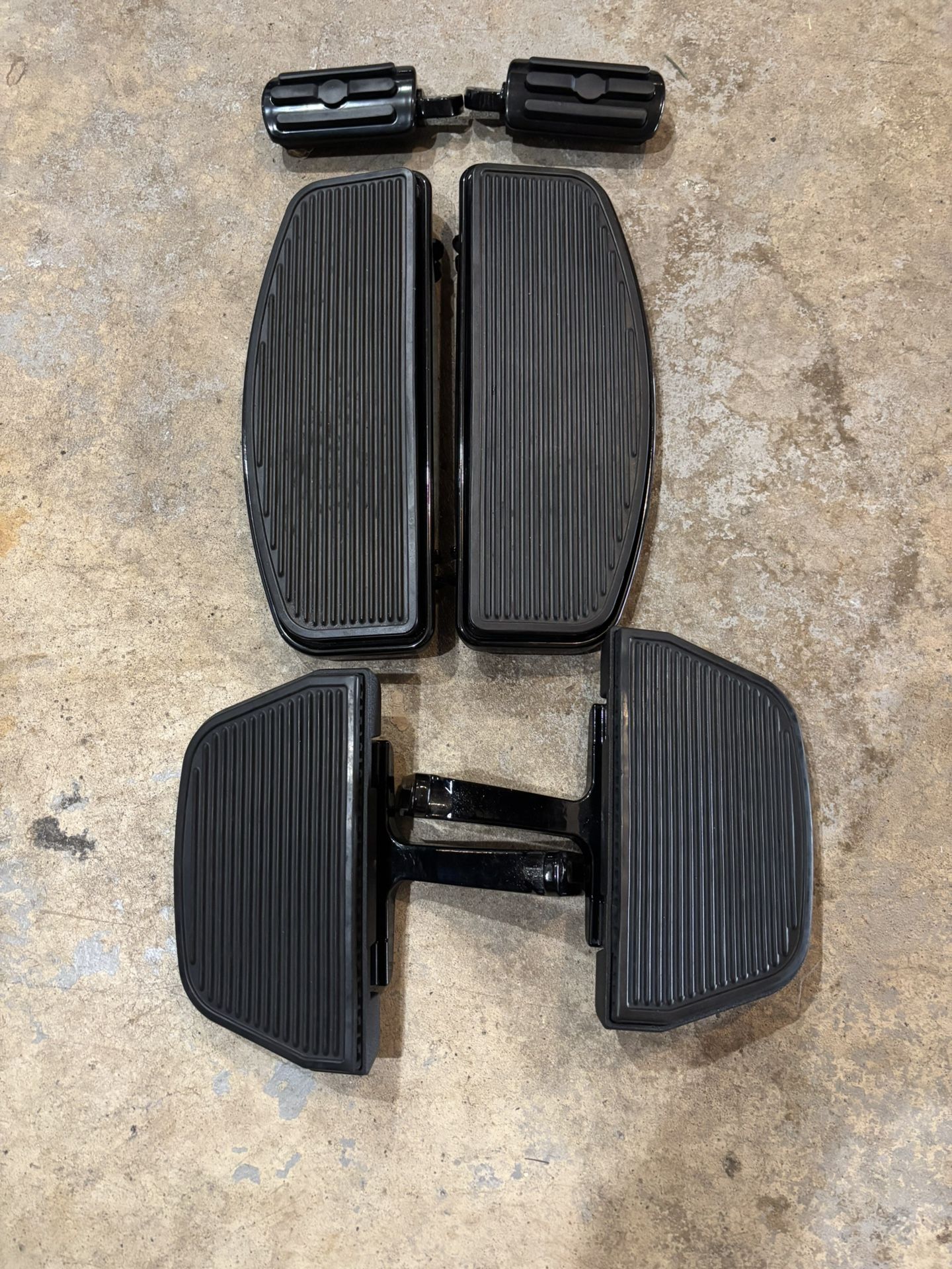 2022 Harley Davidson Touring OEM Floorboards
