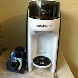 Baby Brezza Formula Pro