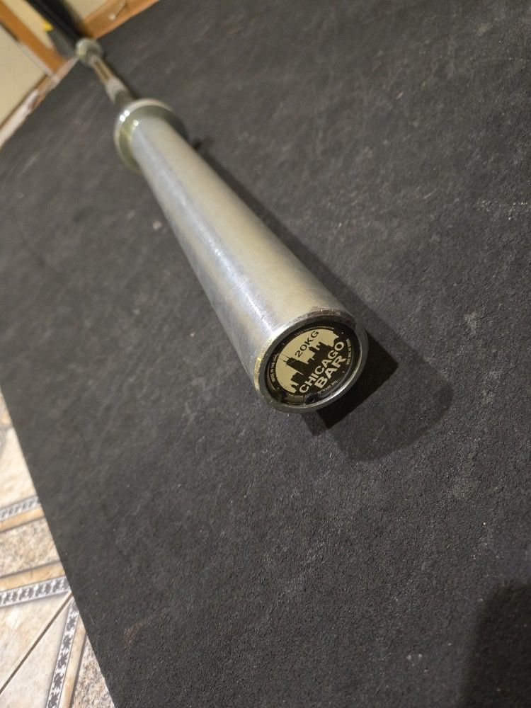 Body Solid Chicago Bar 44lb 7ft Olympic Barbell 1500lb Capacity